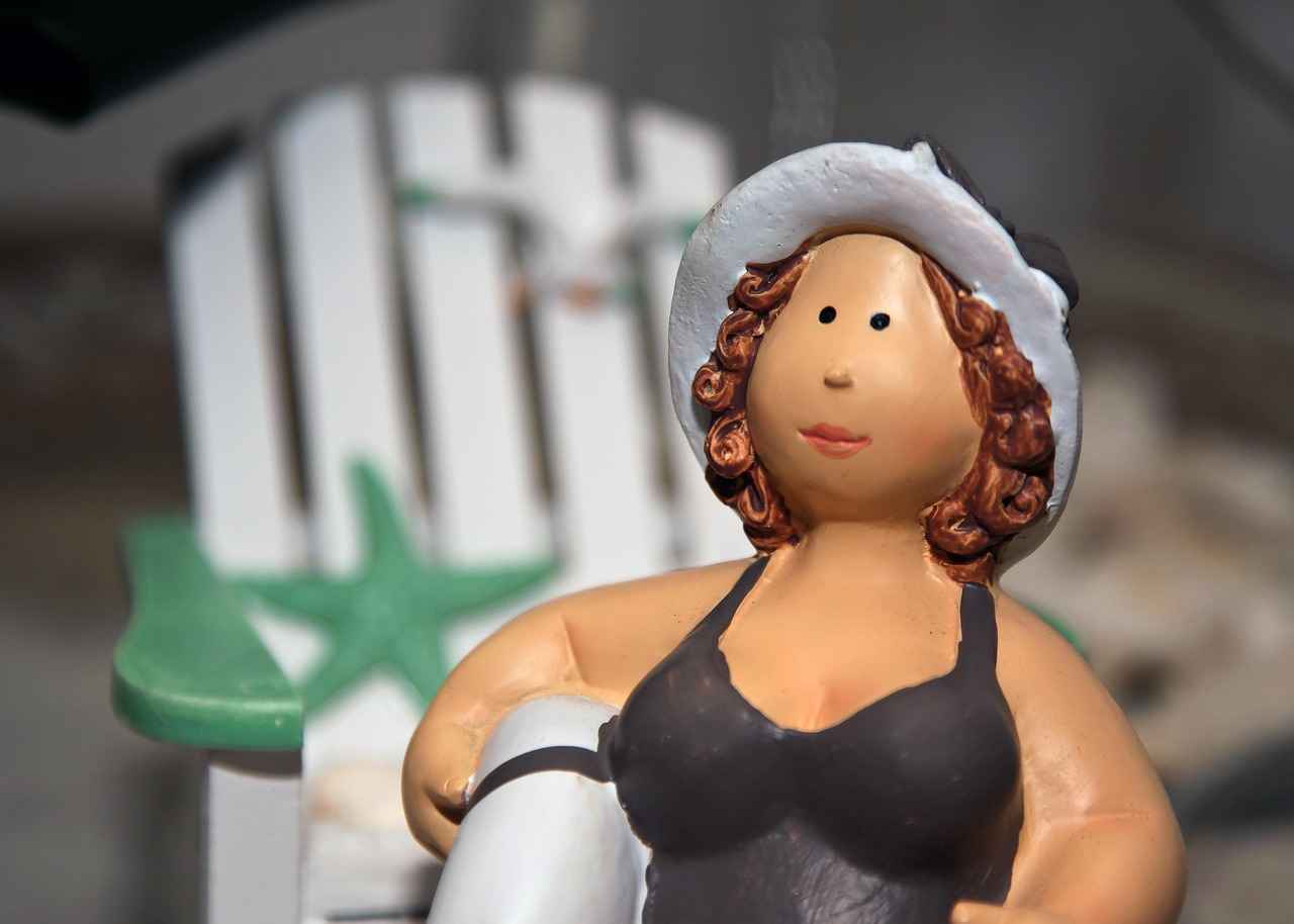 Emma Stone Nude Poor Things: A Bold Scene That Stunned Audiences 2 How Does Poor Things Challenge Traditional Cinema Norms?