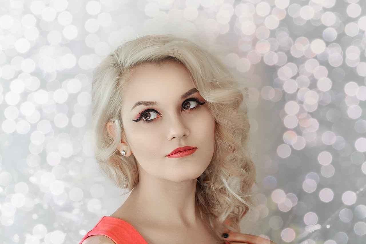 Emma Stone Pixie Cut: How She Rocked the Bold Hair Transformation 2 What Inspired Emma Stone's Pixie Cut?