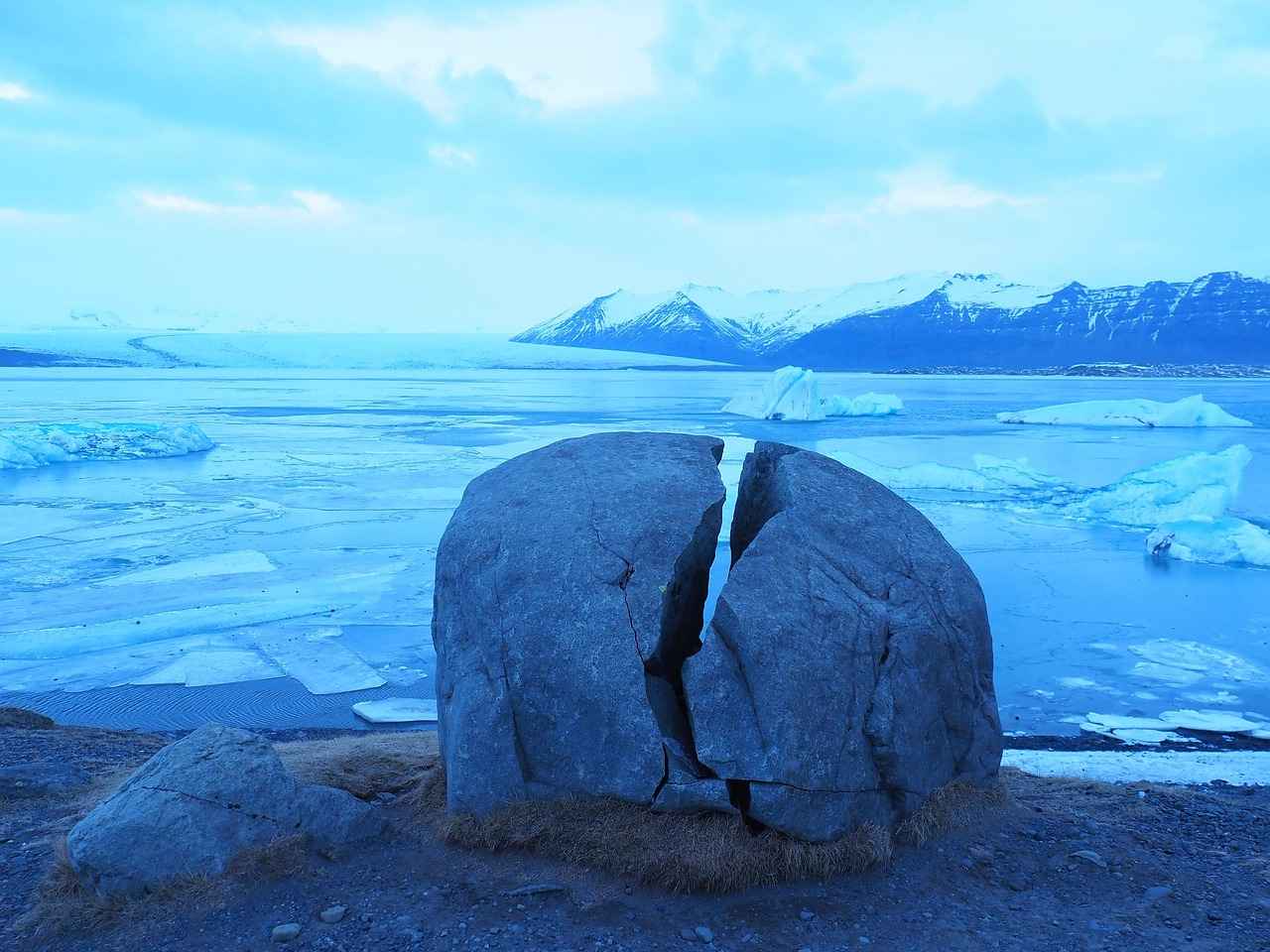 Emma Stone’s Oscar Win: The Night That Marked Her Legacy in Hollywood 4 What Legacy Did Emma Stone Create with Her Oscar Win?